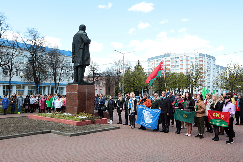 Завтра в калинковичах. Калинковичи новости. Губернатор Калинковичи.