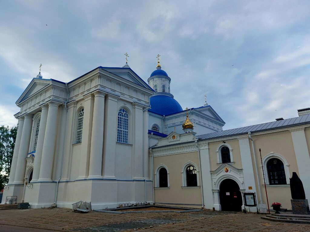 Всебелорусский крестный ход «Жировичи – Минск» состоится 18-26 августа.  Даты и маршрут крестного хода приводит официальный портал Белорусской  православной церкви. - Калинковичское районное объединение профсоюзов